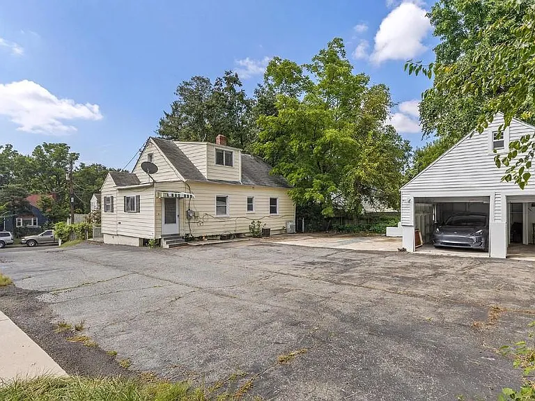 4808 Delaware St — Photo 3