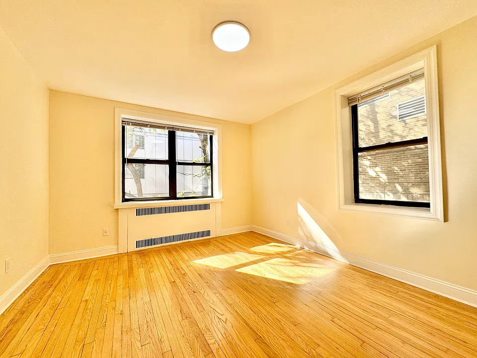 36-40 Bowne St #2A