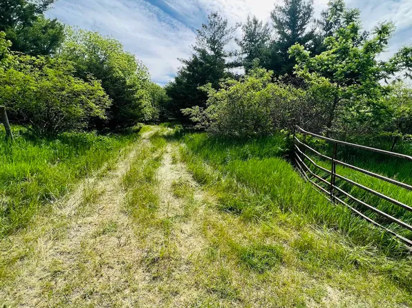 2509 N Schlegel Rd, Lena, IL 61048