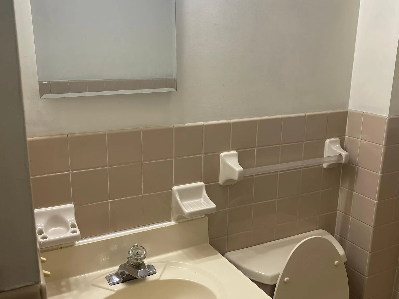 314 Buttles Ave — Photo 1