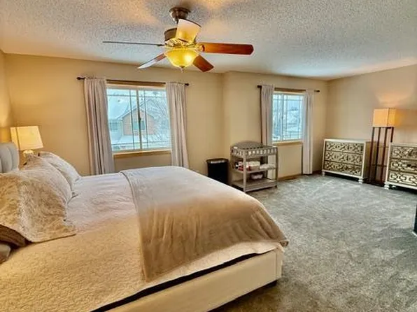 525 French Ln, Dundas, MN 55019