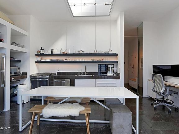 3rd image of 395 Broadway APT 15D
