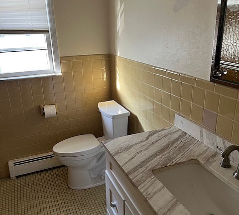 5th image of 37 Hilton St Floor 2