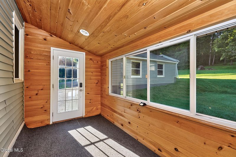 4th image of 1059 Sacandaga Road