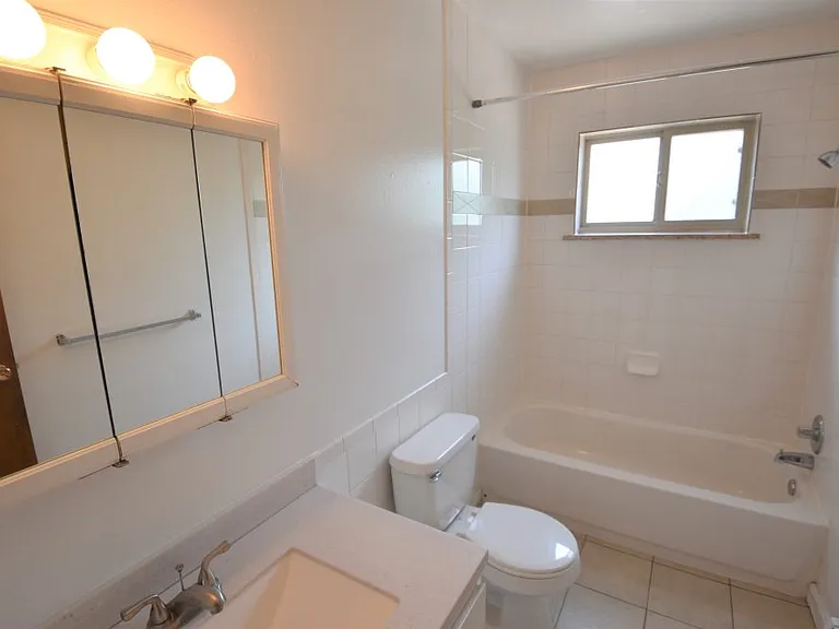 3150 Madison Ave #7 — Photo 9