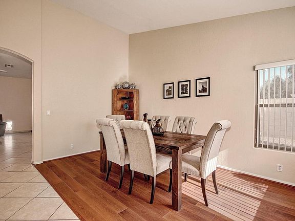 4th image of 8112 W Laurel Ln