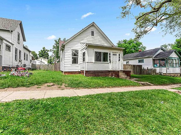 2nd image of 1828 Mary St