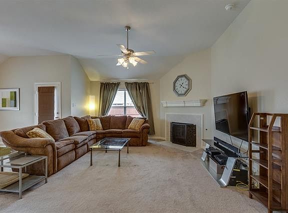 4th image of 5304 Bigwood Ct