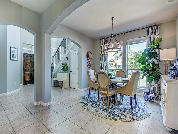 5th image of 405 Spring Creek Dr