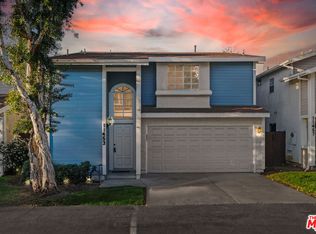 11453 Fox Hollow Ln, Pacoima, CA 91331