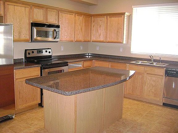4th image of 3941 W Watkins Way #T2