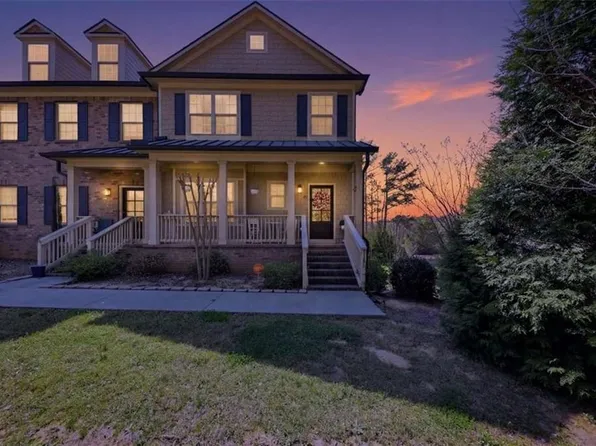 301 Jackson Pl NW, Lilburn, GA 30047