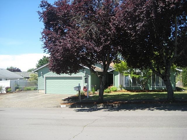 555 SW Willowbrook Drive