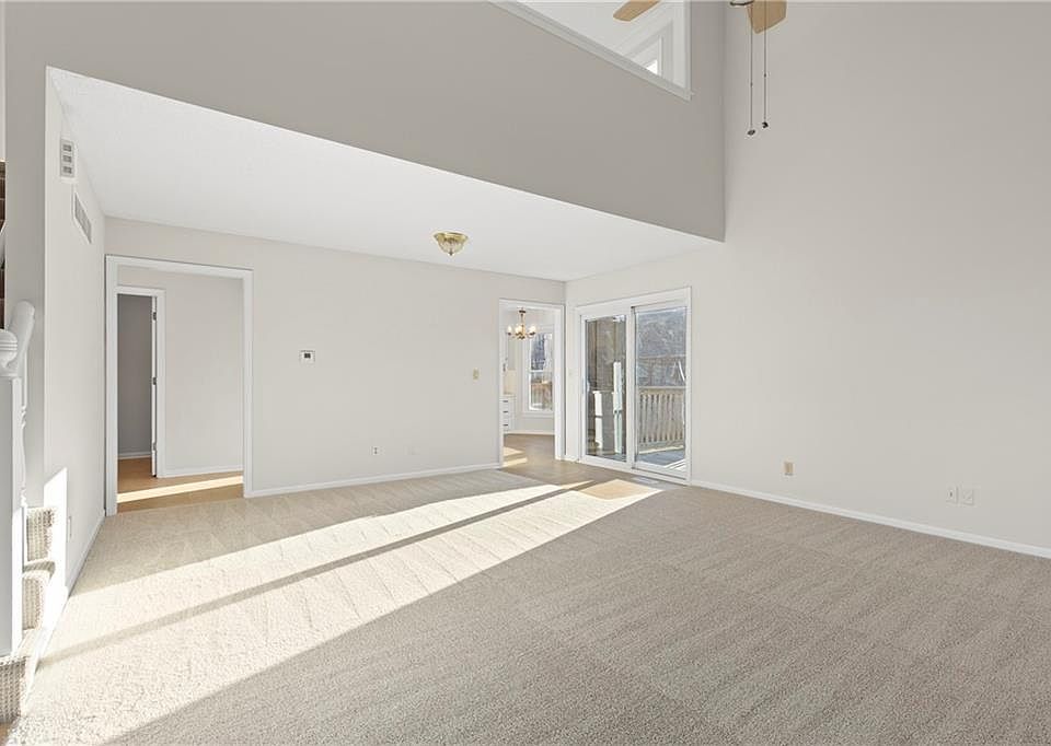 11532 Goddard St, Overland Park, KS 66210 Zillow