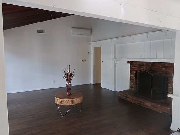 5th image of 10621 La Canada Pl