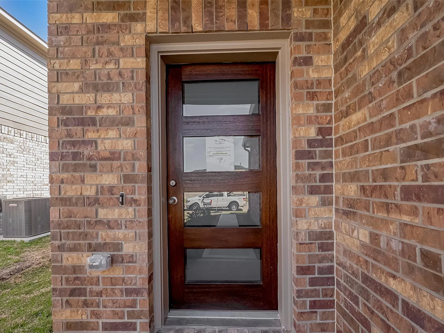 3 bed, 2.5 bath, 2562 sqft, $2,500 — Photo 4