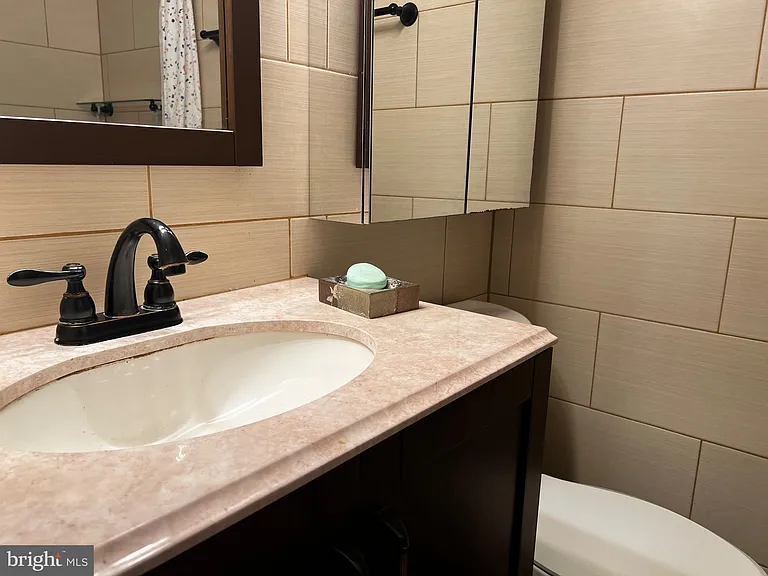 9911 Lackland Dr — Photo 13