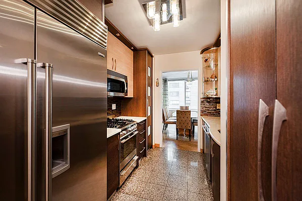 Sold by Nest Seekers International | media 2