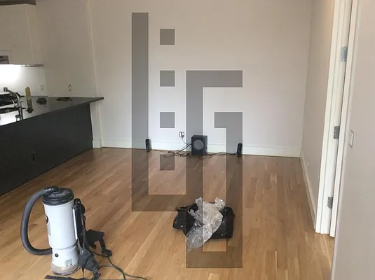 Rented by Loom Group | media 191