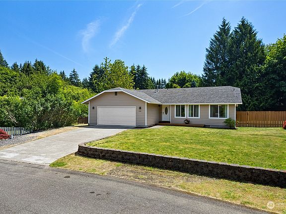 2nd image of 5041 Viewridge Drive SE
