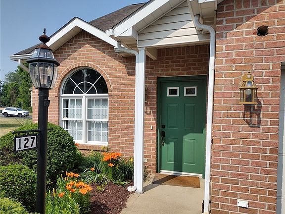 2nd image of 127 Odinwood Ct