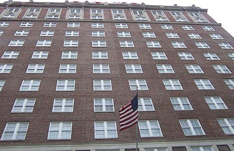 1st image of 31 W Adams St
