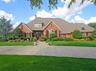 11164 E Stonebriar Dr, Bentonville, AR 72712