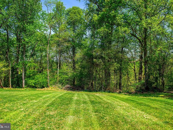 2647 Smallwood Dr, Abingdon, MD 21009