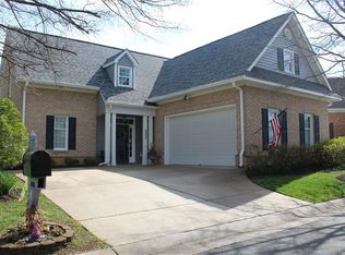 12301 Villas Dr, Chester, VA 23836