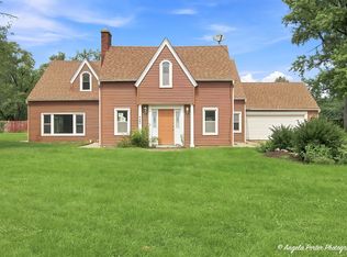 4604 W Lakeshore Dr, Mccullom Lake, IL 60050