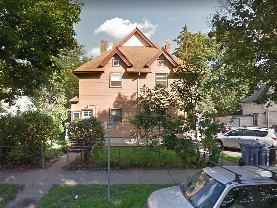 1st image of 628 11th Ave SE #2