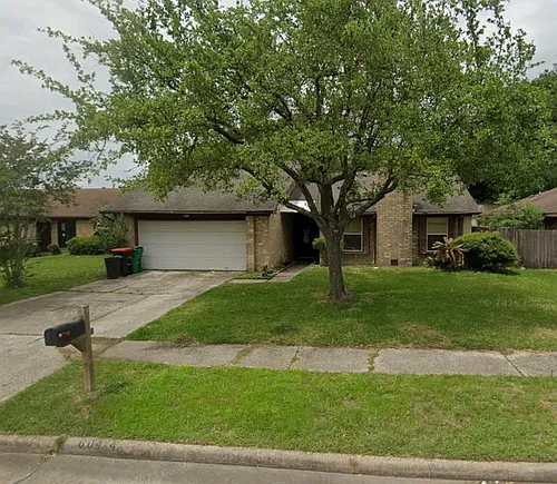 604 Briarclift Ln Photo 1