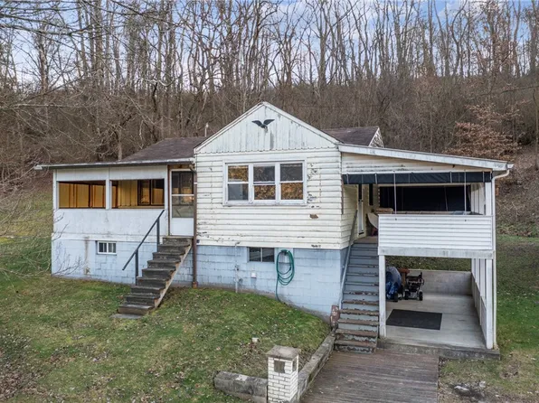5960 Shearsburg Rd, Leechburg, PA 15656