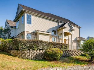 228 Bay Dr, Itasca, IL 60143