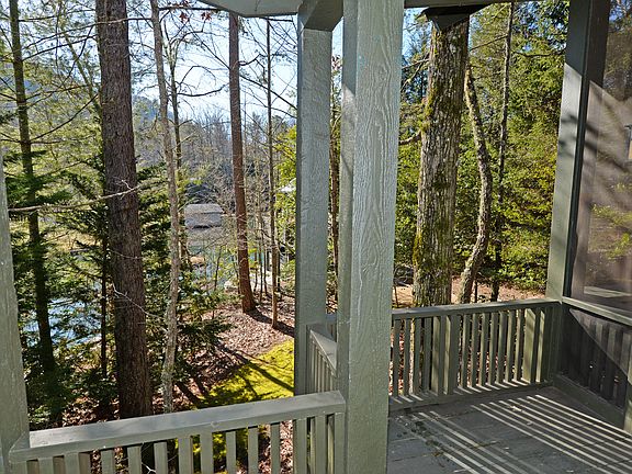 3rd image of 59 Winchester Ln