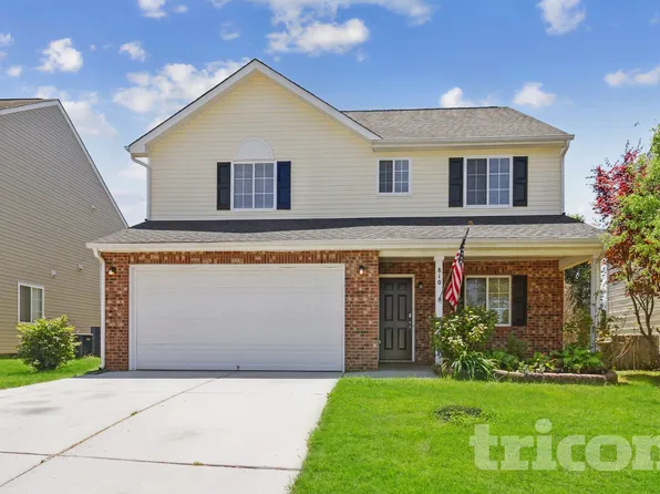 810 Topsail Dr, Browns Summit, NC 27214