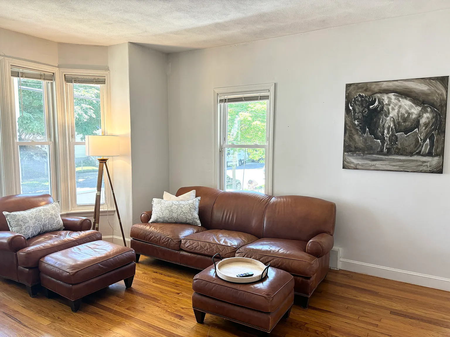 5 bed, 1320 sqft, $4,250 — Photo 2