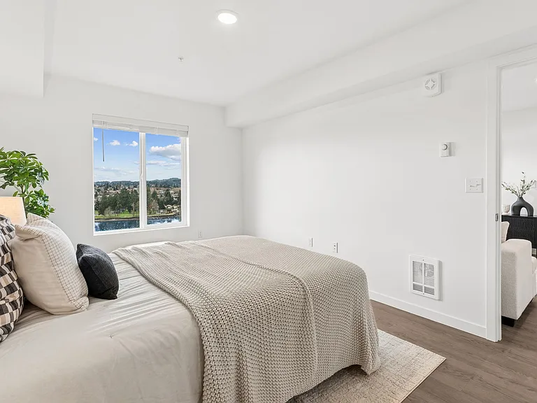 The Landing at Harbor Pointe — Photo 19