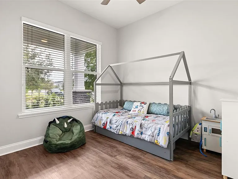 13785 Behring Ave — Photo 30