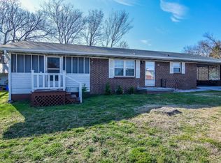 402 E Lincoln Rd, Alcoa, TN 37701