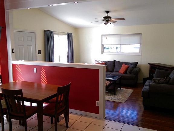 4th image of 1305 Carla Dr