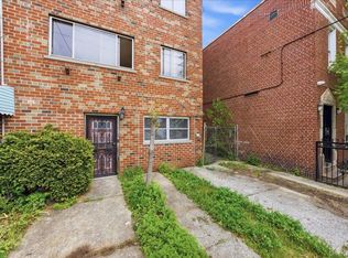 1323 E 222nd St, Bronx, NY 10469