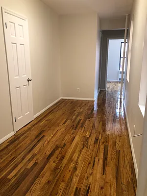 Rented by Warren T Real Estate Corp. | media 2