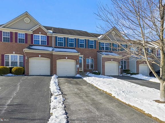 2nd image of 308 Elizabeth Dr
