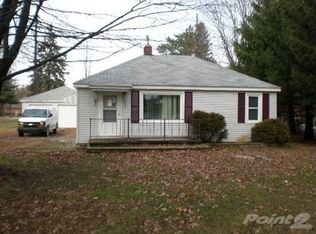 3674 N River Rd, Fort Gratiot, MI 48059