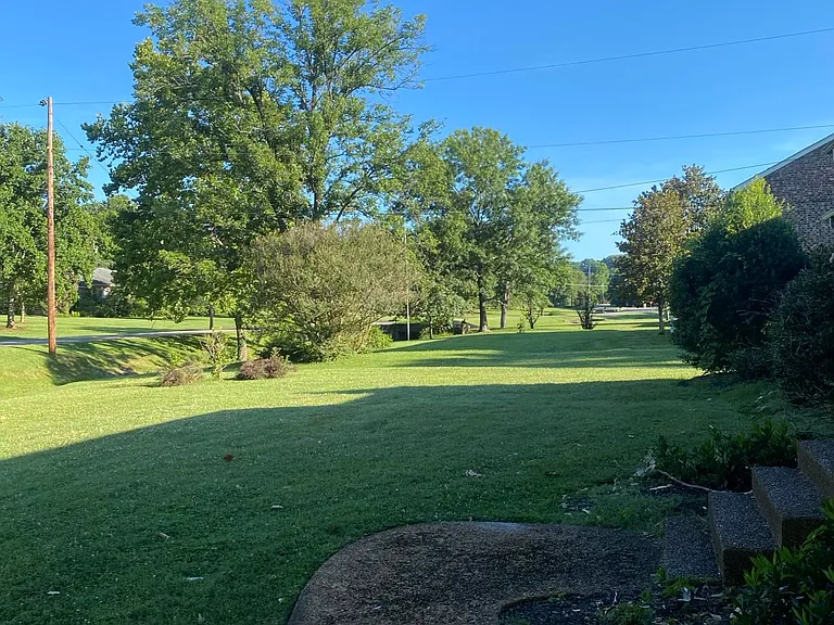 6328 Laurelwood Dr — Photo 16