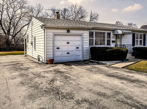 2nd image of 325 Armitage Ave