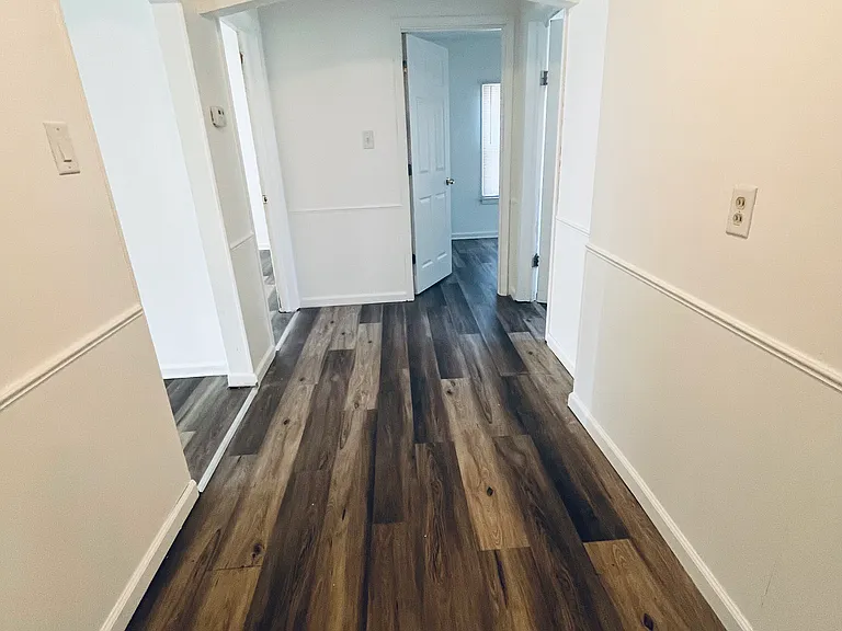 24802 Lambrecht Ave — Photo 11