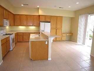 5th image of 1700 Kenwood Pl