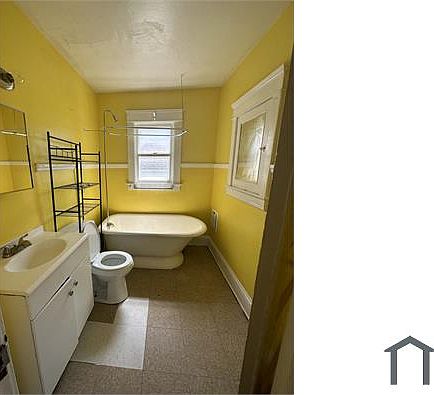 4th image of 611 E 125th St